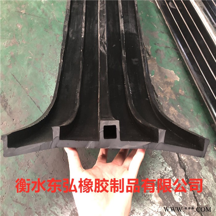 东弘中埋式止水带遇水膨胀外贴式止水带水带钢边止桥梁隧道橡胶止水带图2