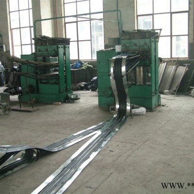 供应华顺钢边止水带-钢边橡胶止水带规格，钢边止水带施工