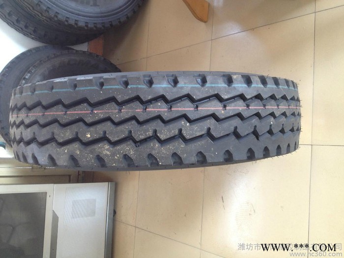 1200r20轮胎 卡车轮胎 独有花纹 中块花纹 质量保证图3