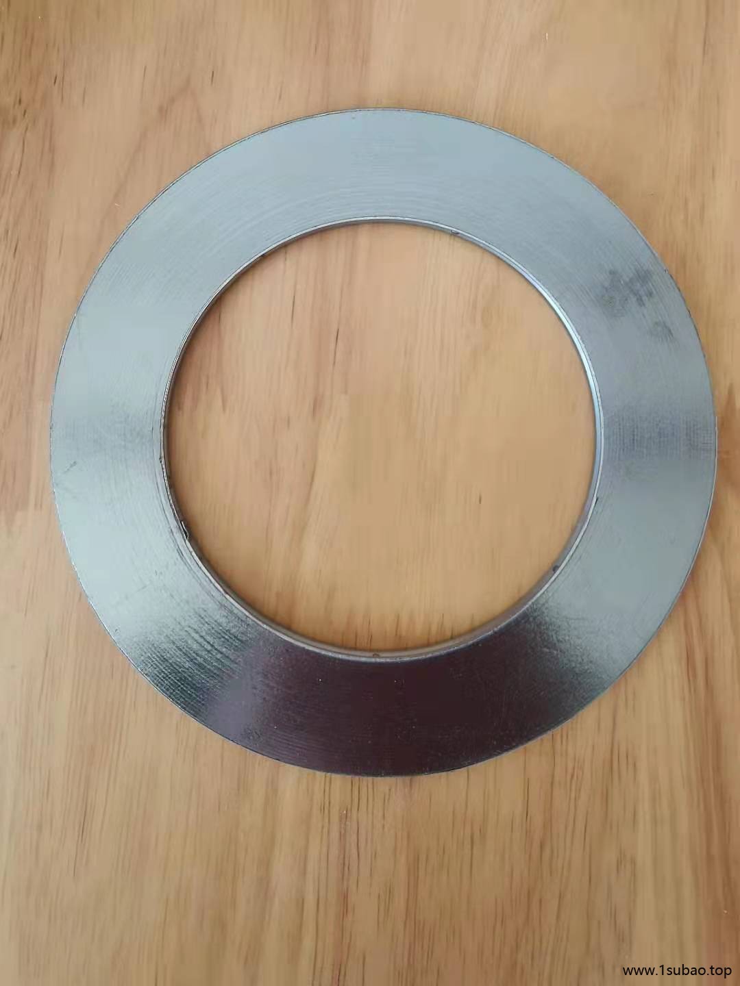 廊坊双通防腐制品公司生产销售瑞隆不锈钢金属缠绕垫 基本型缠绕垫 聚四佛乙烯垫等各种密封垫片型号齐全。价格低廉欢迎选购!图2