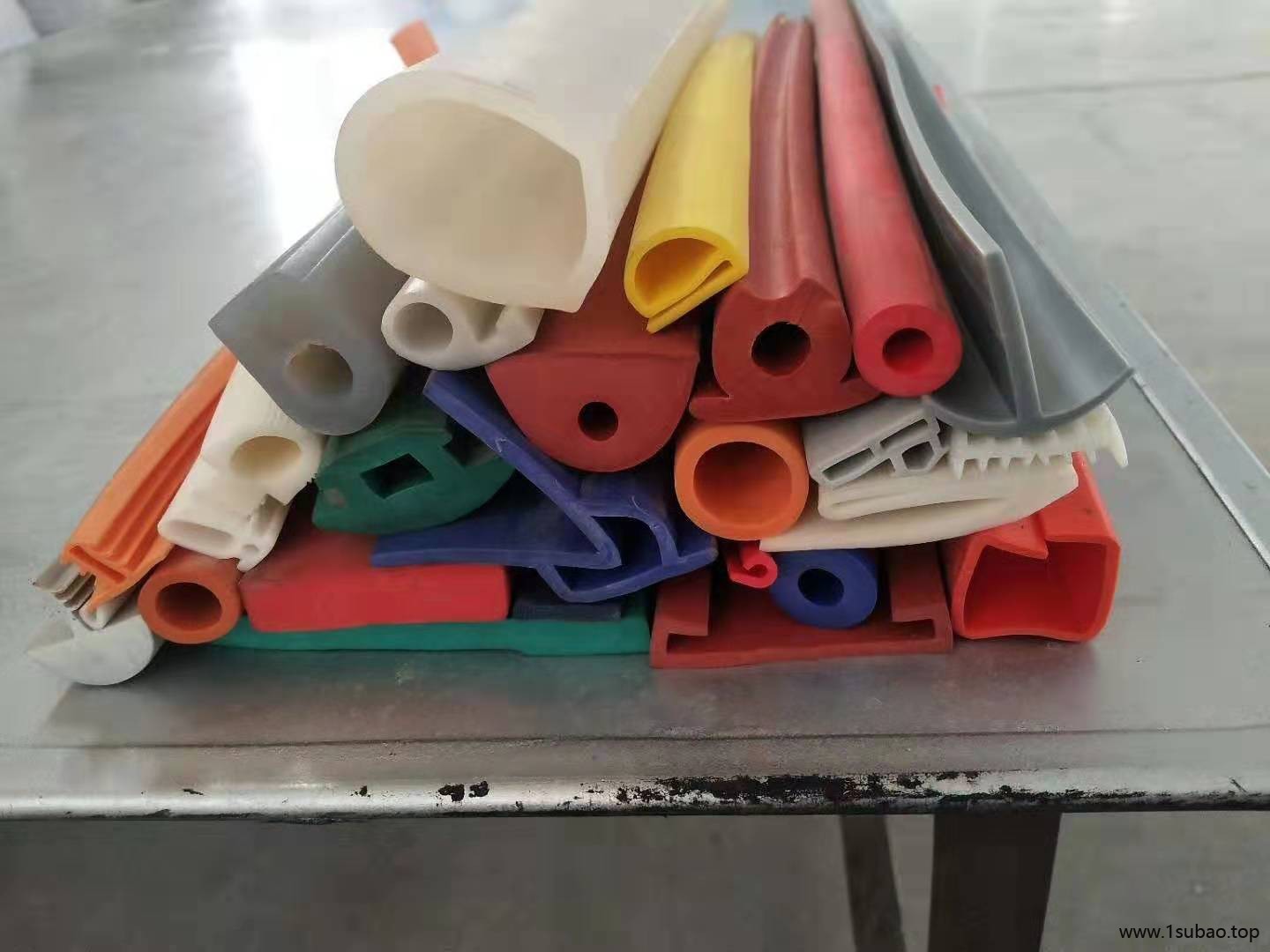 三元乙丙密封条PVC密封条硅橡胶密封条丁晴橡胶密封条门窗密封条图2