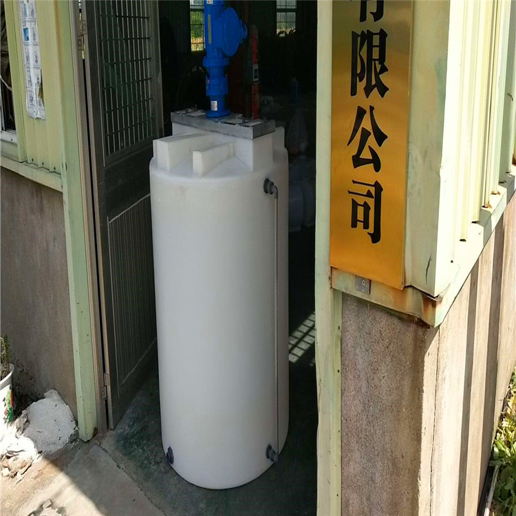 2吨柠檬酸计量罐  祥盛2000L有机溶剂储存桶 2立方雨水收集加药罐